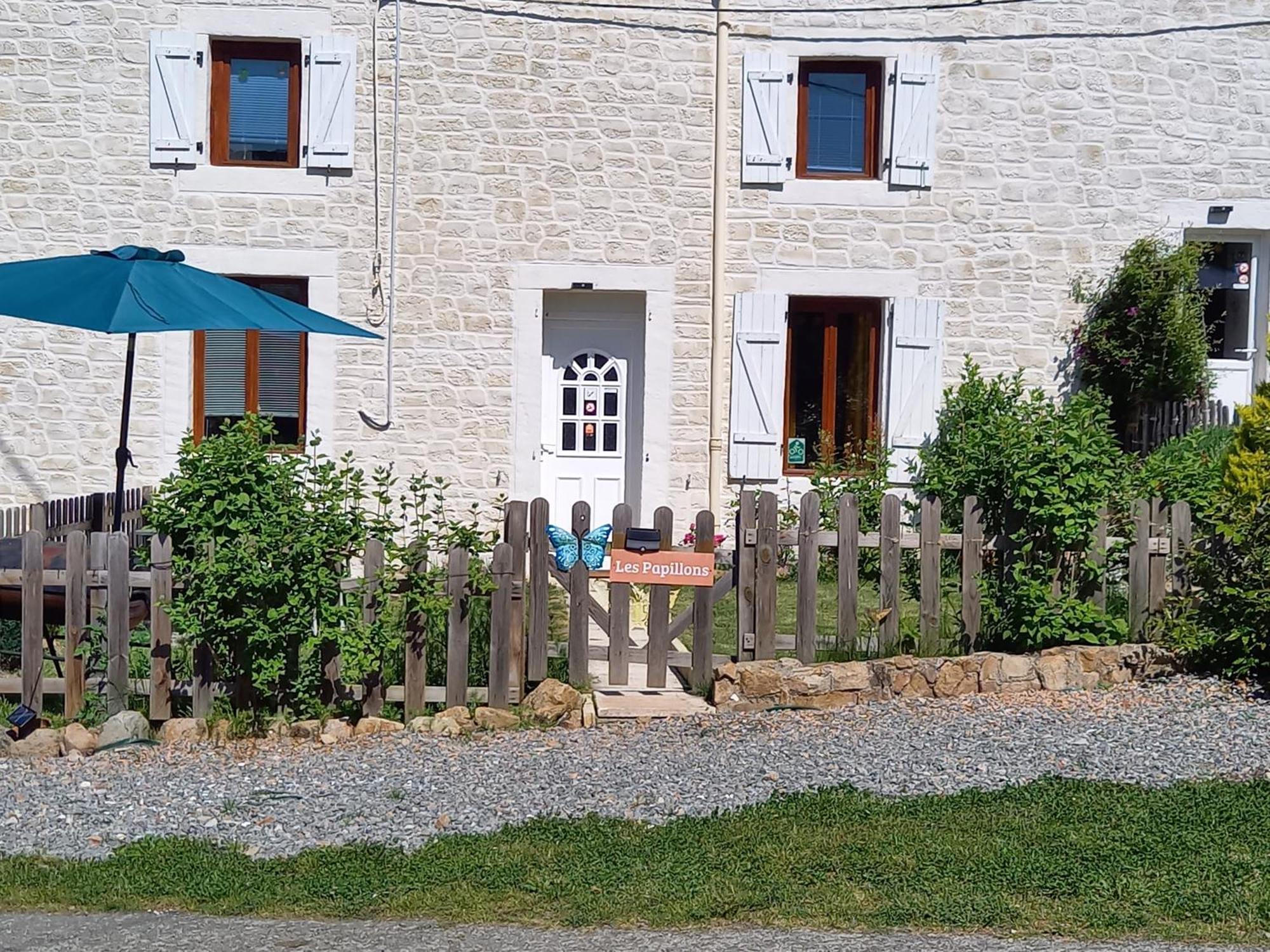 Les Papillons Vila Vrolle Exterior foto